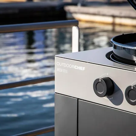 Floatinghouse Bellini Klitten